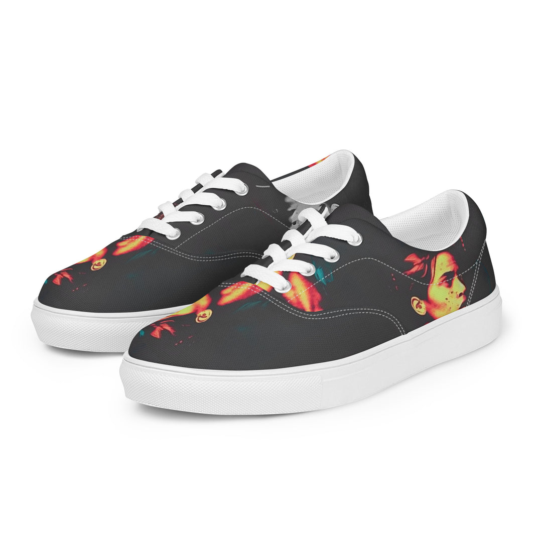 Women’s lace-up canvas shoes